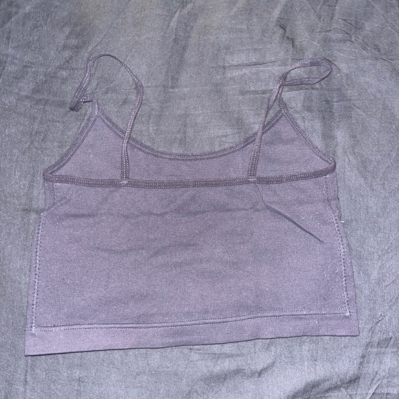 Grey garage seamless tank - Picture 2 of 2